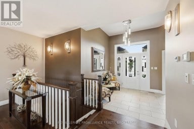 4 SANDSTONE COURT, Frontenac (Frontenac South) Ontario