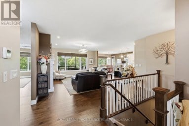 4 SANDSTONE COURT, Frontenac (Frontenac South) Ontario