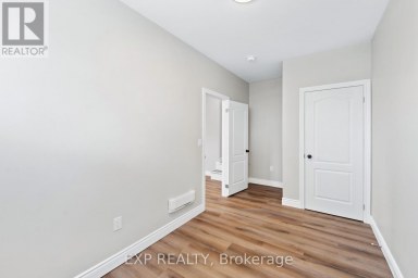 UNIT B - 81 ST CHARLES STREET Belleville (Belleville Ward) Ontario photo 14