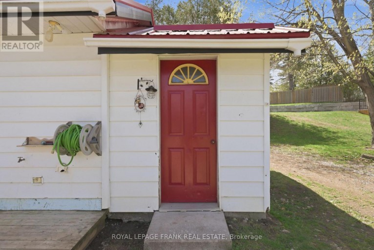 28 SOUTH BAYOU ROAD, Kawartha Lakes (Verulam), Ontario, K0M1N0