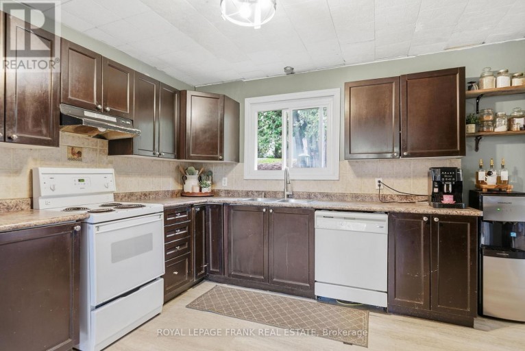 28 SOUTH BAYOU ROAD, Kawartha Lakes (Verulam), Ontario, K0M1N0
