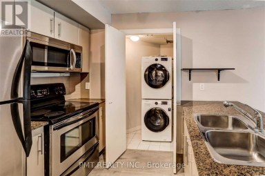 1105 - 12 YONGE STREET Toronto (Waterfront Communities) Ontario photo 4