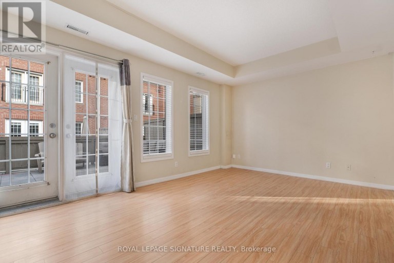 8 - 11 NIAGARA STREET, Toronto (Waterfront Communities), Ontario, M5V3N9