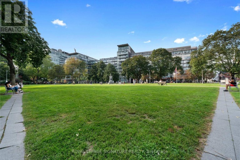 8 - 11 NIAGARA STREET, Toronto (Waterfront Communities), Ontario, M5V3N9