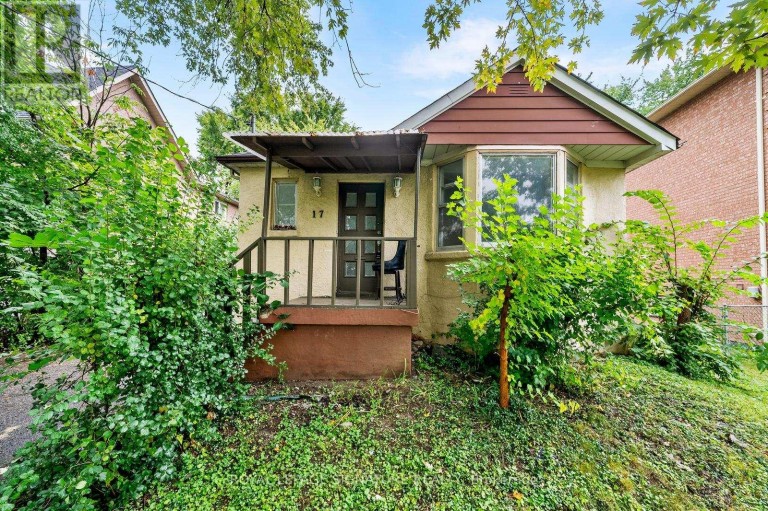 LOWER FLOOR - 17 PLEASANT AVENUE, Toronto (Newtonbrook West), Ontario, M2M1L8