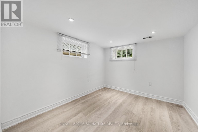 LOWER FLOOR - 17 PLEASANT AVENUE, Toronto (Newtonbrook West), Ontario, M2M1L8