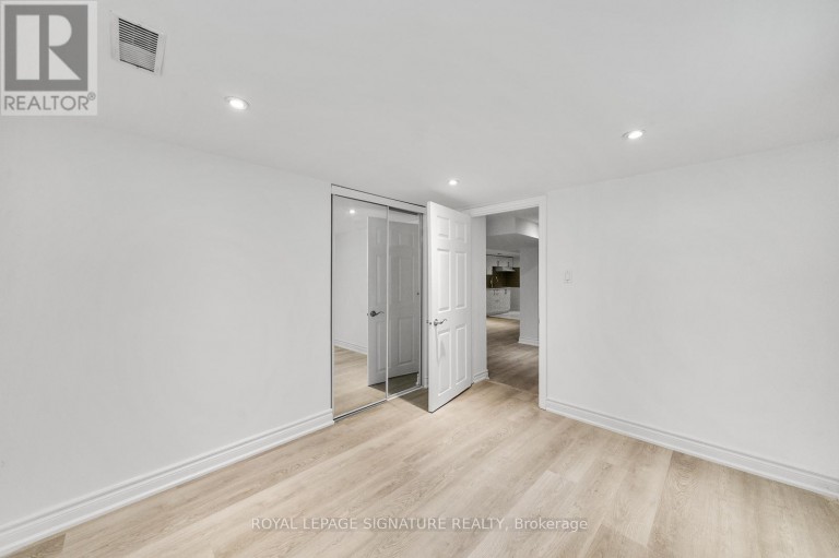 LOWER FLOOR - 17 PLEASANT AVENUE, Toronto (Newtonbrook West), Ontario, M2M1L8