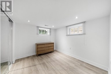 LOWER FLOOR - 17 PLEASANT AVENUE Toronto (Newtonbrook West) Ontario photo 12