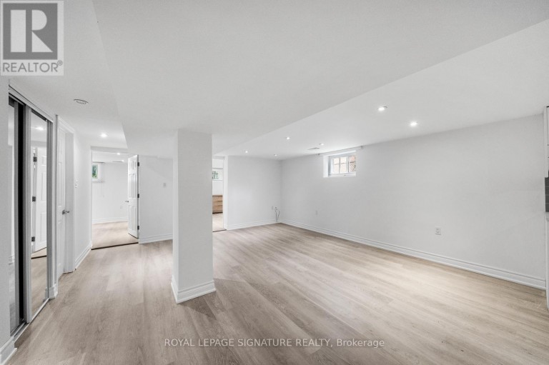 LOWER FLOOR - 17 PLEASANT AVENUE, Toronto (Newtonbrook West), Ontario, M2M1L8
