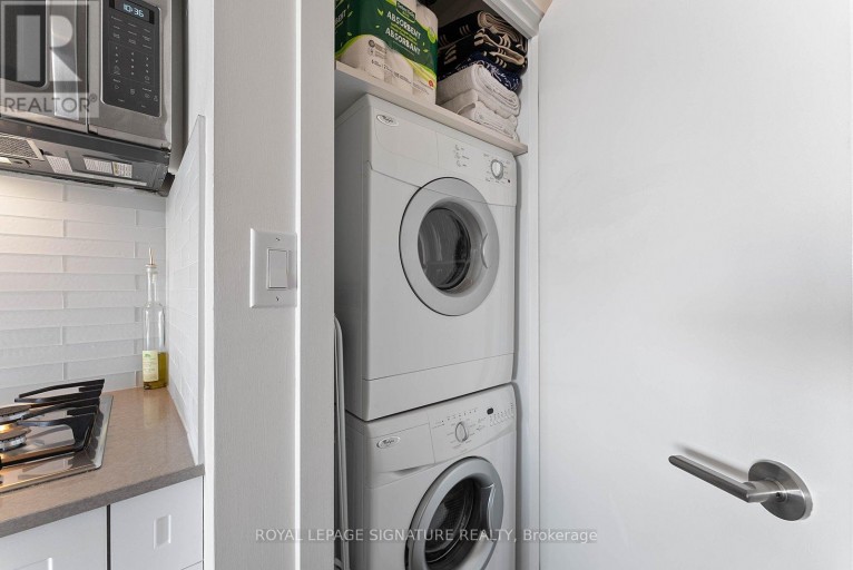 601 - 205 MANNING AVENUE, Toronto (Trinity-Bellwoods), Ontario, M6J0E2