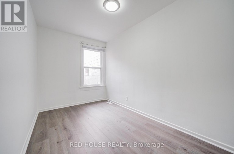 782 DUNDAS STREET W, Toronto (Trinity-Bellwoods), Ontario, M6J1V1