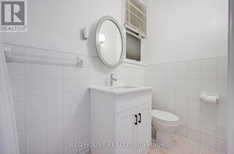 782 DUNDAS STREET W, Toronto (Trinity-Bellwoods), Ontario, M6J1V1