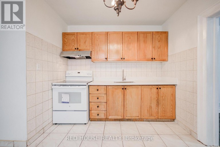 782 DUNDAS STREET W, Toronto (Trinity-Bellwoods), Ontario, M6J1V1