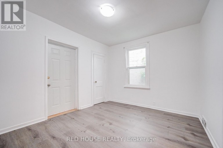 782 DUNDAS STREET W, Toronto (Trinity-Bellwoods), Ontario, M6J1V1