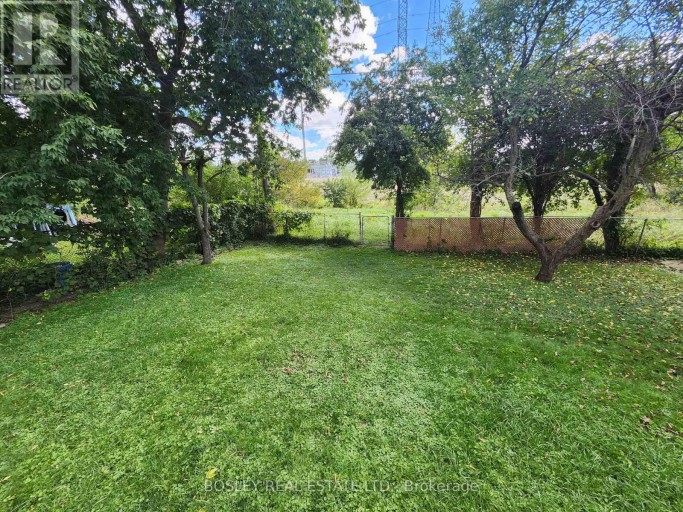 MAIN - 37 SUMMERSIDE CRESCENT, Toronto (Hillcrest Village), Ontario, M2H1W9