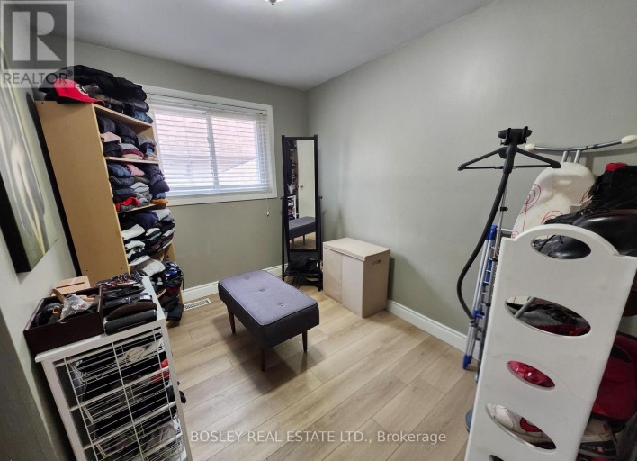 MAIN - 37 SUMMERSIDE CRESCENT, Toronto (Hillcrest Village), Ontario, M2H1W9