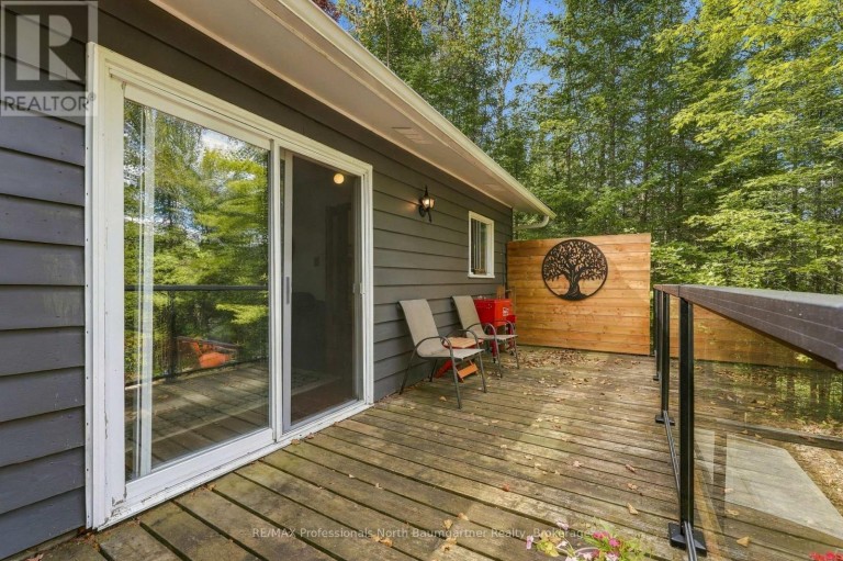 1247 ENGLISH CIRCLE, Highlands East (Glamorgan), Ontario, K0M1R0