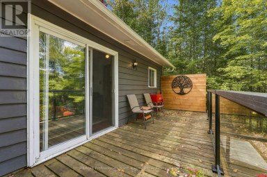 1247 ENGLISH CIRCLE Highlands East (Glamorgan) Ontario photo 22