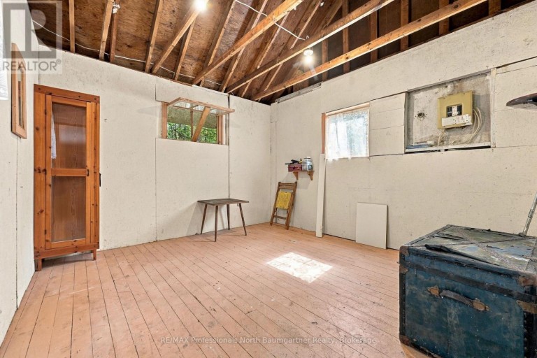 1247 ENGLISH CIRCLE, Highlands East (Glamorgan), Ontario, K0M1R0