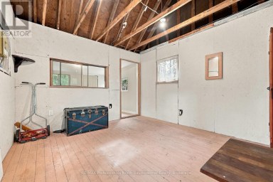1247 ENGLISH CIRCLE Highlands East (Glamorgan) Ontario photo 28