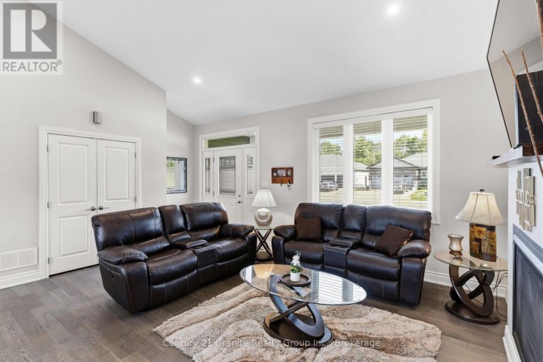 39 WINDOVER DRIVE, Minden Hills (Lutterworth), Ontario, K0M2K0