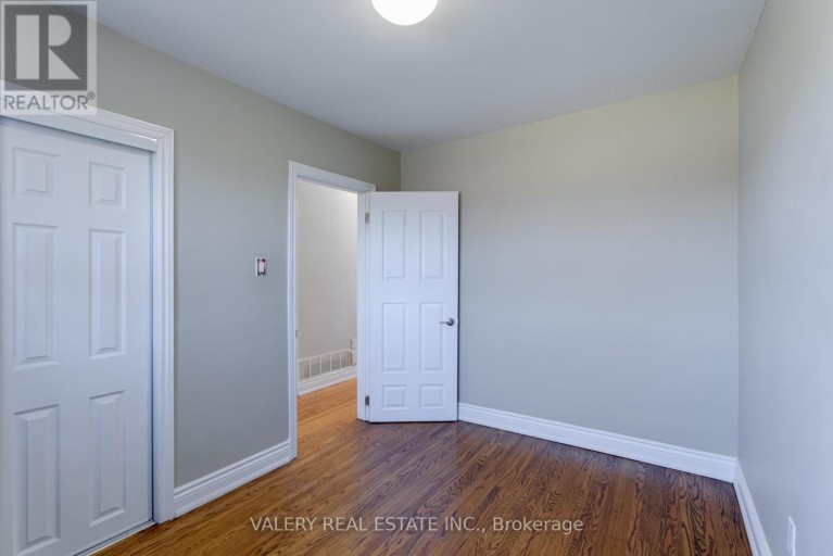MAIN - 118 DORCOT AVENUE, Toronto (Bendale), Ontario, M1P3K8