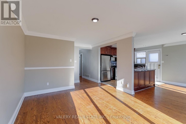 MAIN - 118 DORCOT AVENUE, Toronto (Bendale), Ontario, M1P3K8