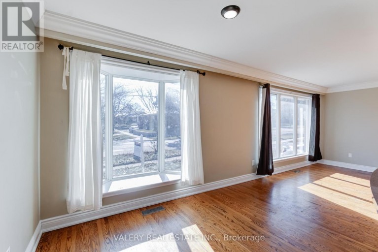 MAIN - 118 DORCOT AVENUE, Toronto (Bendale), Ontario, M1P3K8