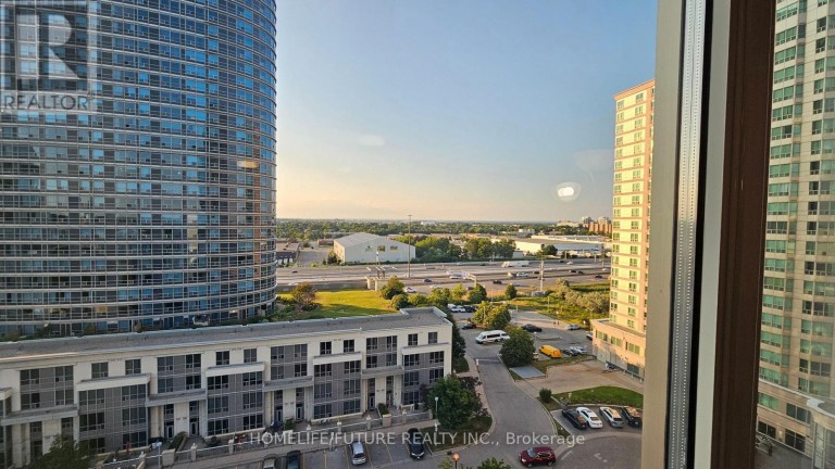 1212 - 1 LEE CENTRE DRIVE, Toronto (Woburn), Ontario, M1H3J2