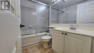 1212 - 1 LEE CENTRE DRIVE Toronto (Woburn) Ontario photo 5