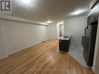 91 AIR DANCER CRESCENT Oshawa (Windfields) Ontario photo 12