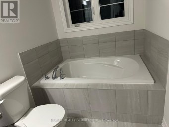 91 AIR DANCER CRESCENT Oshawa (Windfields) Ontario photo 21
