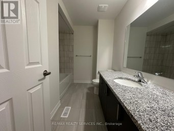 91 AIR DANCER CRESCENT Oshawa (Windfields) Ontario photo 5