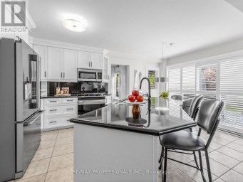 1025 MOORELANDS CRESCENT Pickering (Rosebank) Ontario photo 13