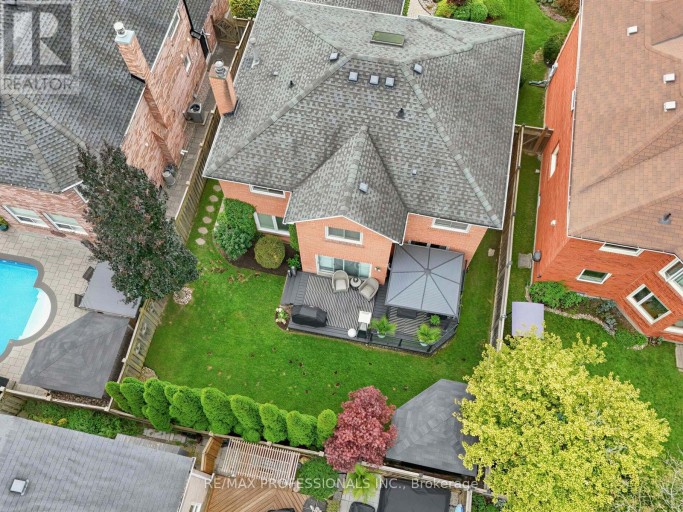 1025 MOORELANDS CRESCENT, Pickering (Rosebank), Ontario, L1W3K3