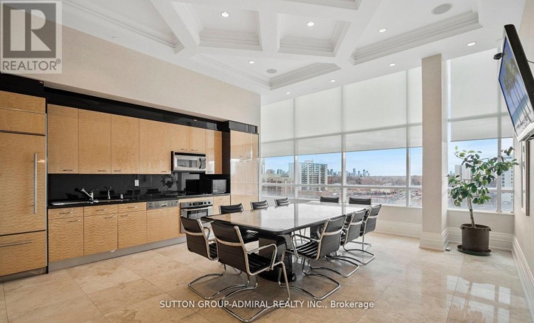 UPH - 1 CORDOBA DRIVE, Vaughan (Lakeview Estates), Ontario, L4J8S3