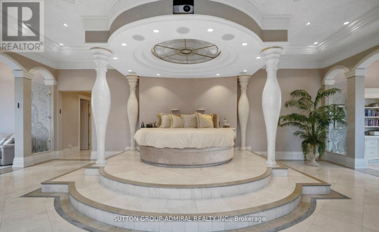 UPH - 1 CORDOBA DRIVE, Vaughan (Lakeview Estates), Ontario, L4J8S3