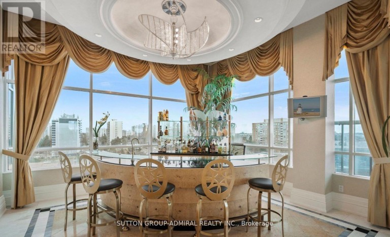 UPH - 1 CORDOBA DRIVE, Vaughan (Lakeview Estates), Ontario, L4J8S3