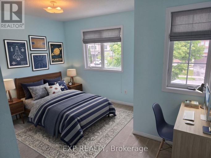 UPPER - 384 FLAGSTONE WAY, Newmarket (Woodland Hill), Ontario, L3X2R3