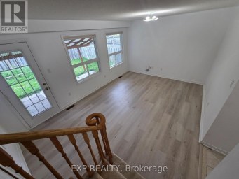 UPPER - 384 FLAGSTONE WAY Newmarket (Woodland Hill) Ontario photo 7