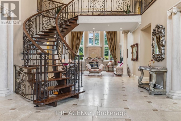 16 DEW DROP COURT, Vaughan, Ontario, L6A1E9