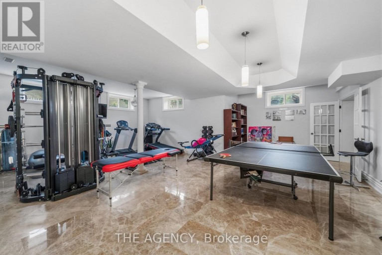 16 DEW DROP COURT, Vaughan, Ontario, L6A1E9