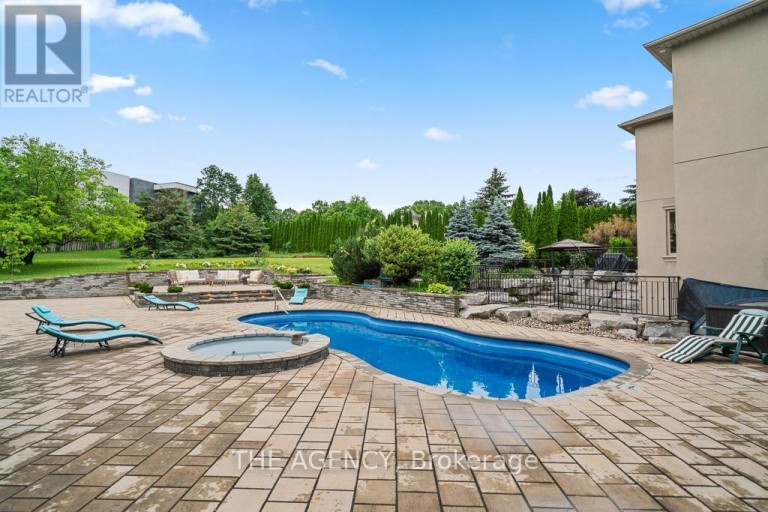 16 DEW DROP COURT, Vaughan, Ontario, L6A1E9