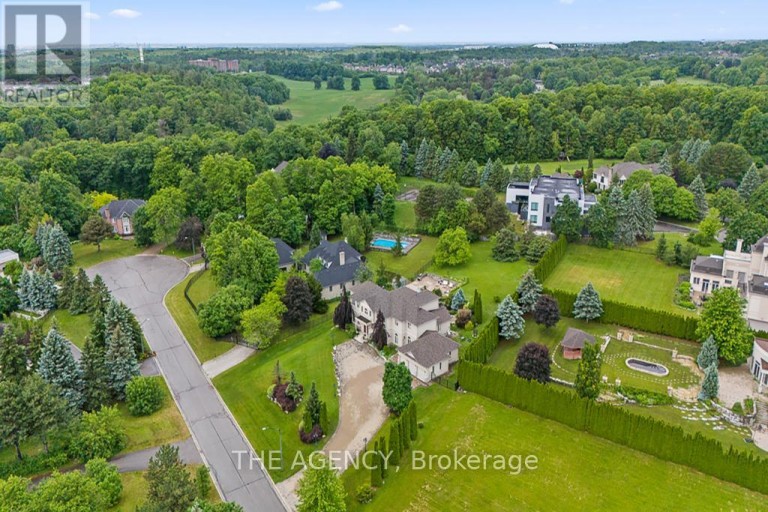 16 DEW DROP COURT, Vaughan, Ontario, L6A1E9