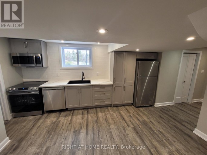 LOWER - 205 CARDINAL STREET, Barrie (Cundles East), Ontario, L4M6G8