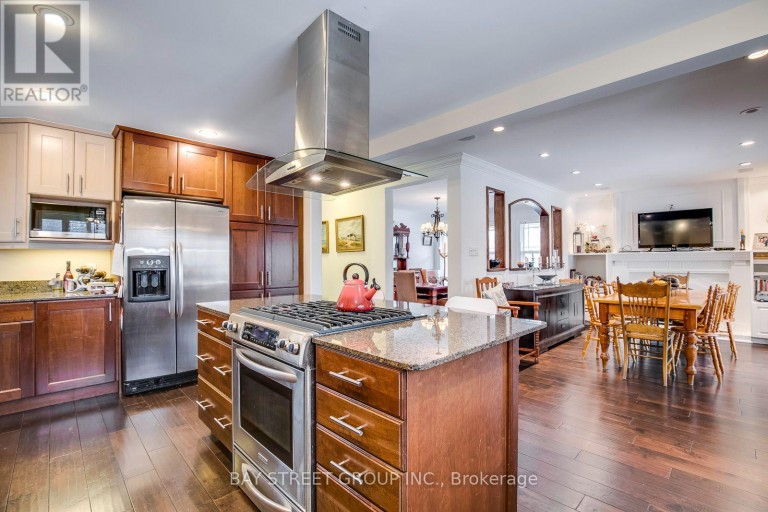 485 CARLTON DRIVE, Oakville (FD Ford), Ontario, L6J5X2
