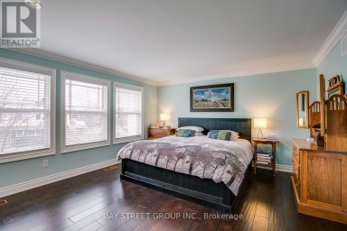 485 CARLTON DRIVE Oakville (FD Ford) Ontario photo 23