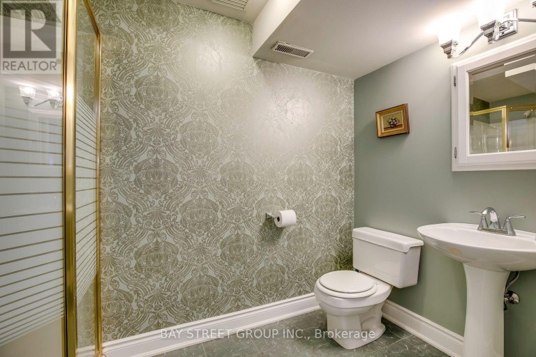 485 CARLTON DRIVE, Oakville (FD Ford), Ontario, L6J5X2