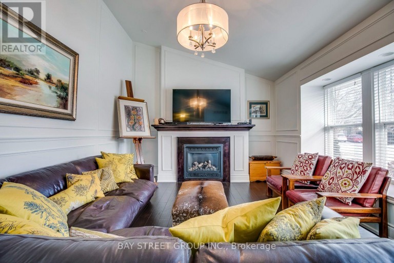 485 CARLTON DRIVE, Oakville (FD Ford), Ontario, L6J5X2