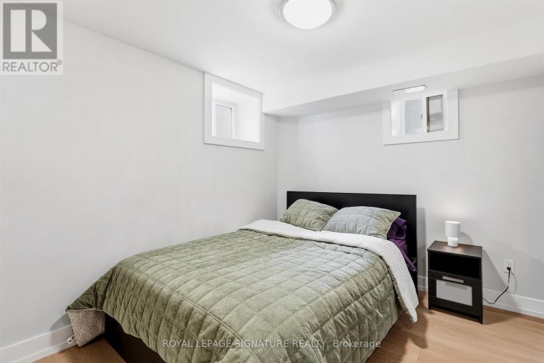BSMT - 1945 DAVENPORT ROAD, Toronto (Weston-Pellam Park), Ontario, M6N1C3